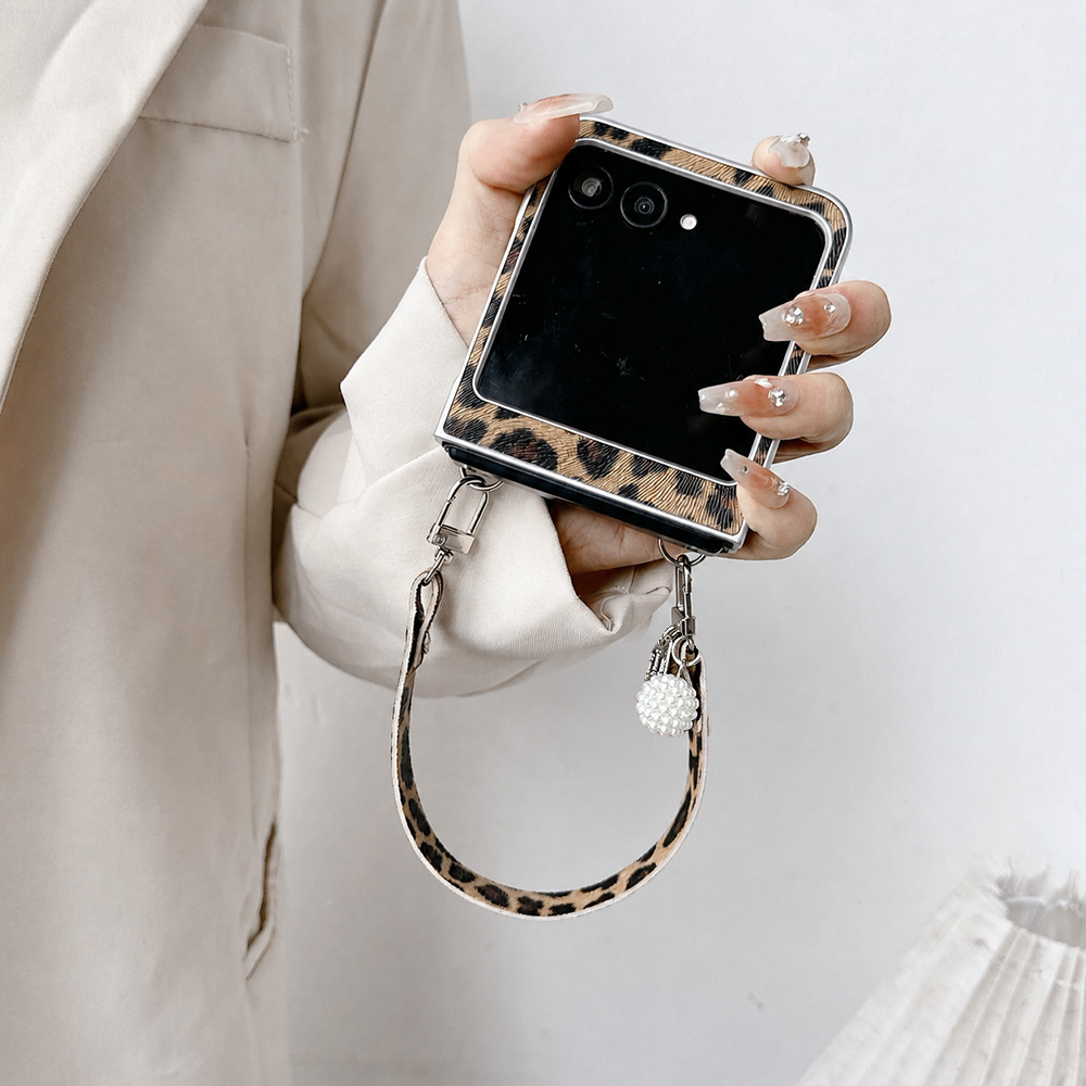 حافظة هاتف قابلة للطي بطبعة جل - مراجعة Women'S Vacation Accessories وسعره